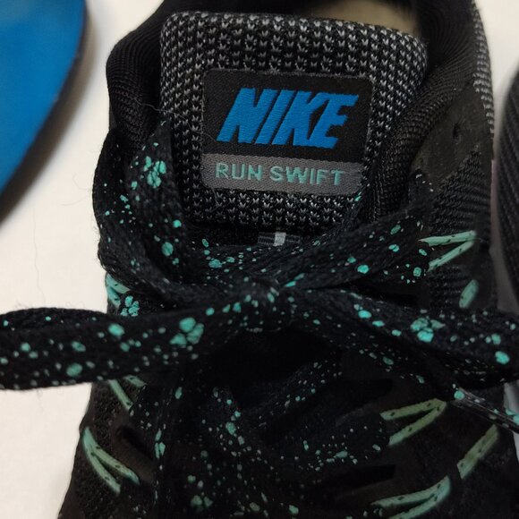 Nike Run Swift Lightweight Running Shoes CN2157-001 Trainer Sneakers Womens US 8 - Picture 9 of 10